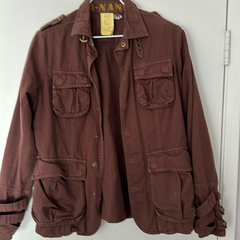 DaNang M Brown w/embroidered back.
